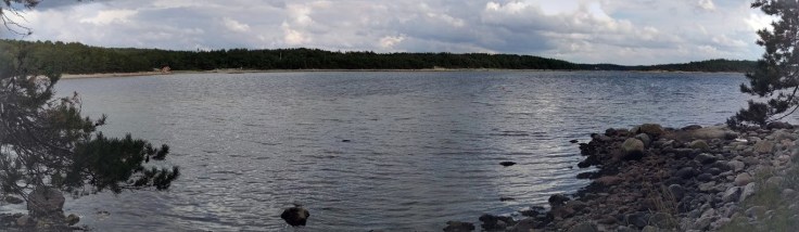 Tjärnö - walk along the bay