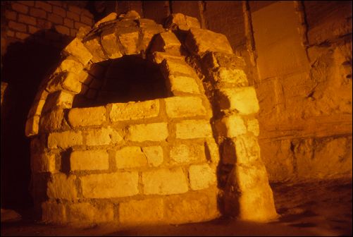 An oven underground. Photo by  Pierre-Henry Muller.